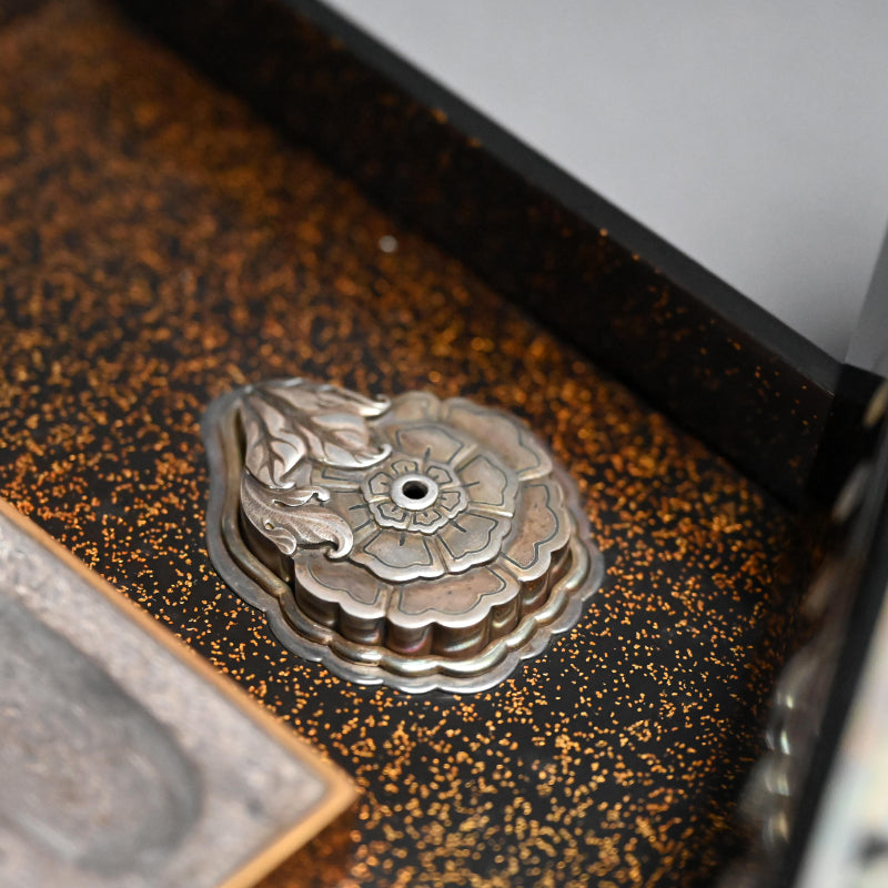 Incredible Mother of Pearl Inlay Suzuri Bako Lacquer Writing Box
