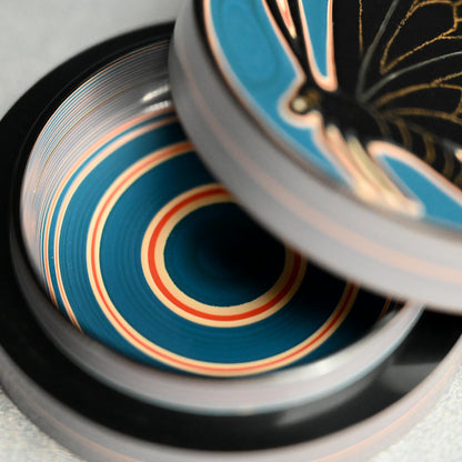 Carved Lacquer Kogo Incense Case ー音丸 淳 "堆漆くろあげは香合"