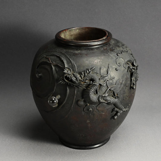 Antique Japanese Bronze Dragon Vase ー須賀 松園