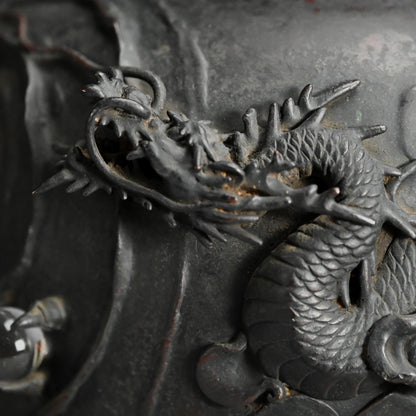 Antique Japanese Bronze Dragon Vase ー須賀 松園