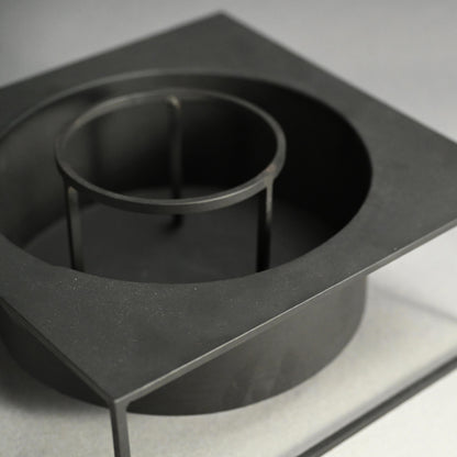 Iron Tea Pot Stand and Brazier ー坂井 直樹 “火のこもるかたち”