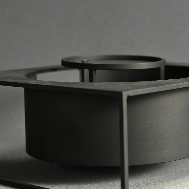 Iron Tea Pot Stand and Brazier ー坂井 直樹 “火のこもるかたち”