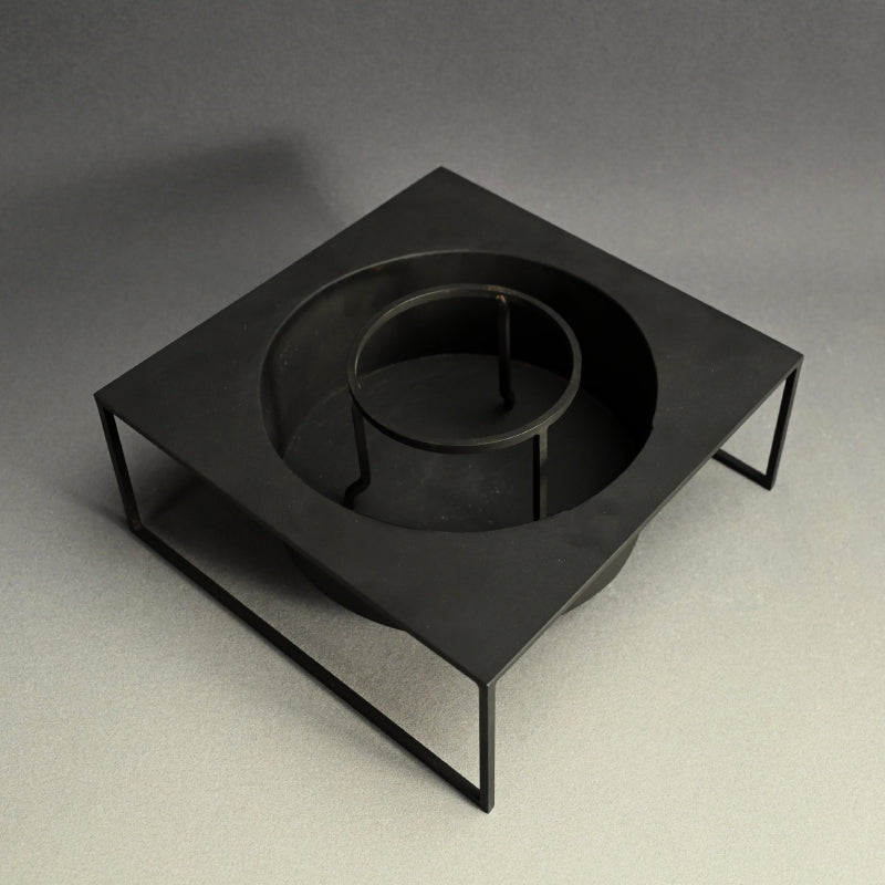 Iron Tea Pot Stand and Brazier ー坂井 直樹 “火のこもるかたち”