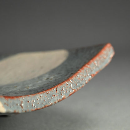 Nezumi Shino Platter ー若尾 利貞 “鼡志野長板”