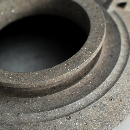 Stylish Contemporary Black Vase ー井口 大輔 “黒錆陶壺”