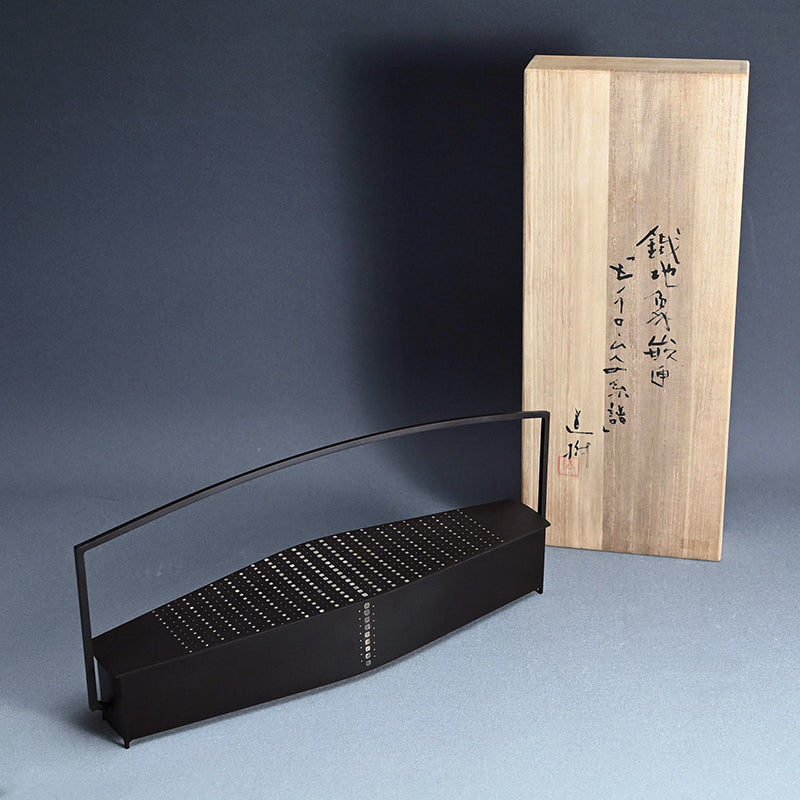 Nationally Exhibited Iron Futamono ー坂井 直樹 “鐵地象嵌匣 モノクロームへの系譜”