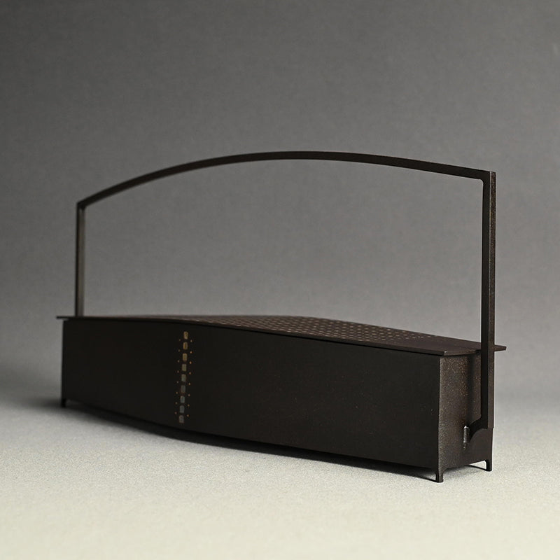 Nationally Exhibited Iron Futamono ー坂井 直樹 “鐵地象嵌匣 モノクロームへの系譜”