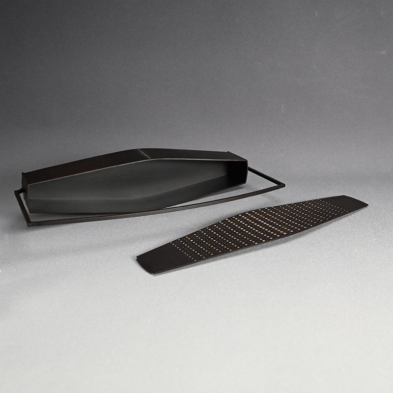 Nationally Exhibited Iron Futamono ー坂井 直樹 “鐵地象嵌匣 モノクロームへの系譜”