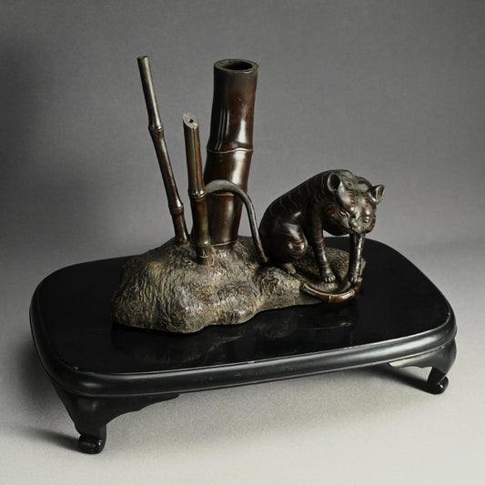 Late Edo p. Tiger in bamboo forest Bronze Okimono
