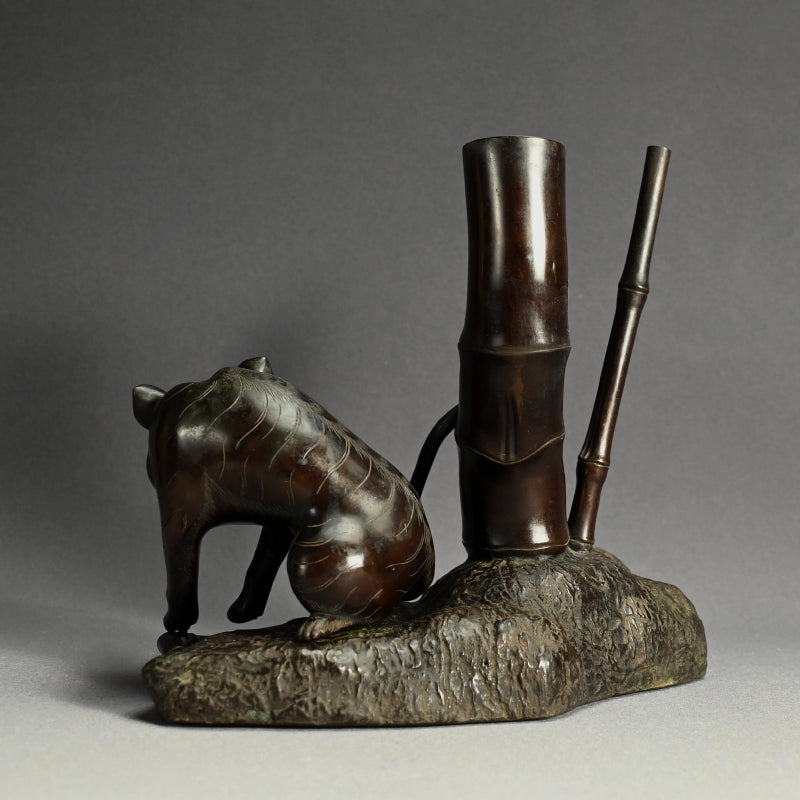 Late Edo p. Tiger in bamboo forest Bronze Okimono