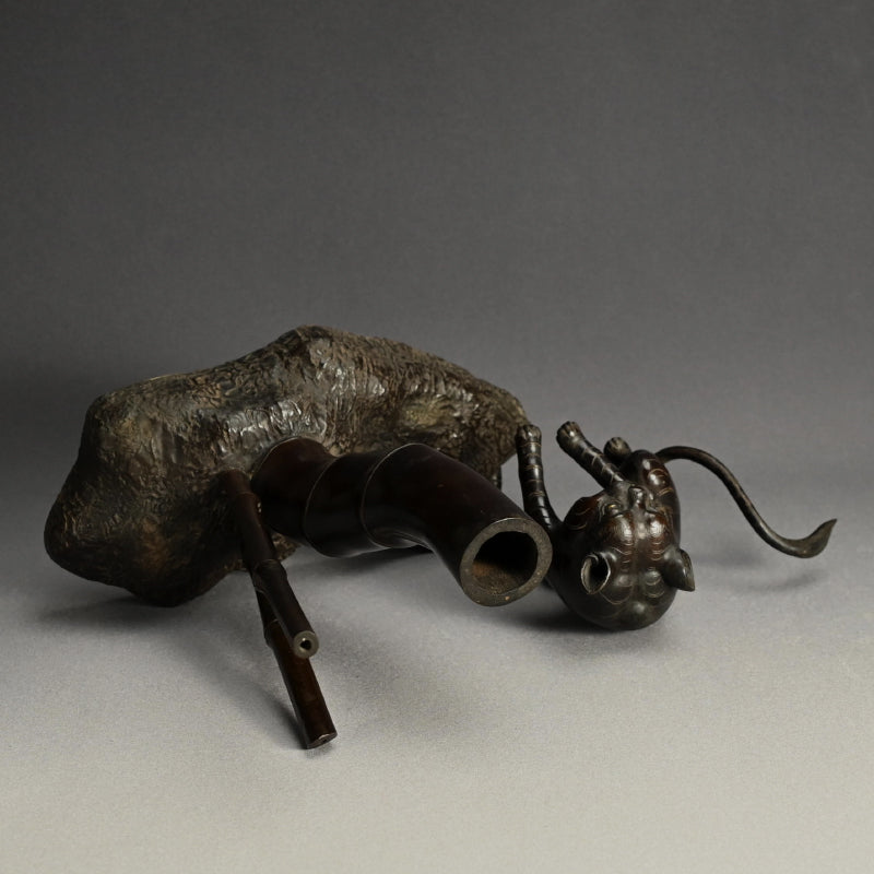 Late Edo p. Tiger in bamboo forest Bronze Okimono