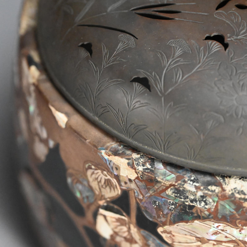 日本の古代漆器「香炉」