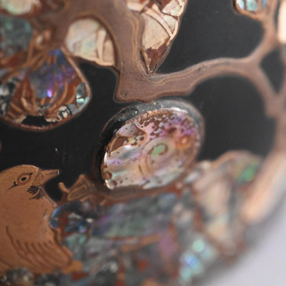 日本の古代漆器「香炉」