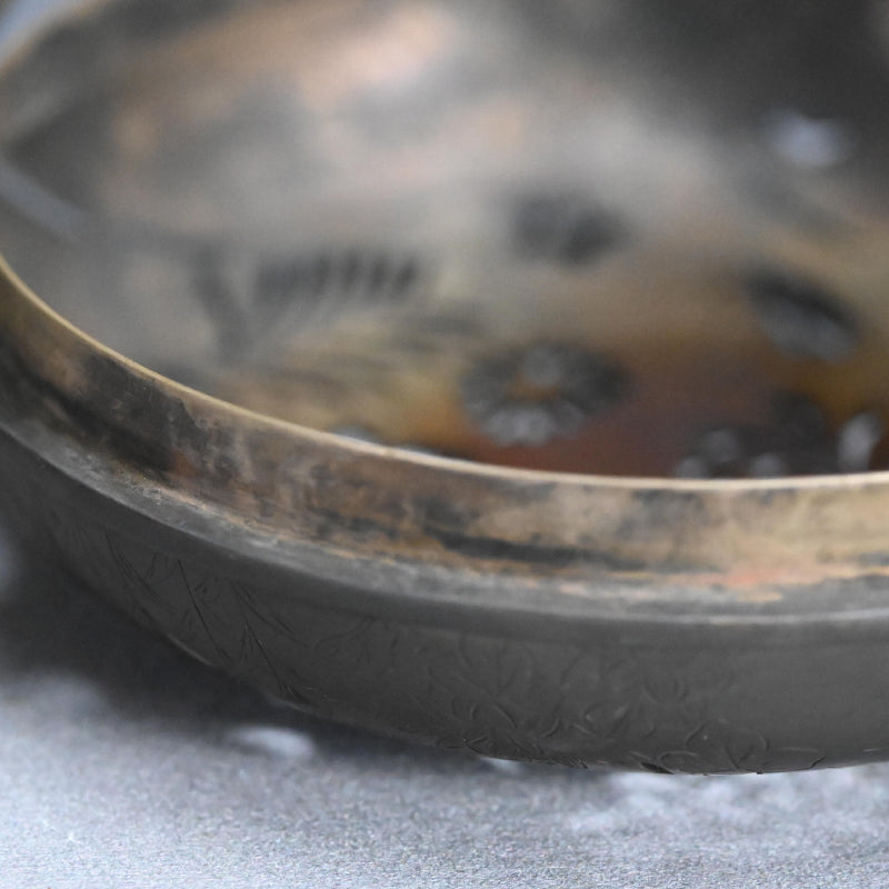 日本の古代漆器「香炉」