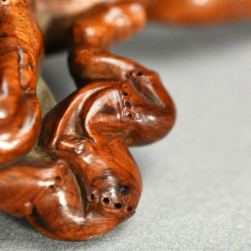 Awe Inspiring Bamboo-Root Nyoi Wood-Carving