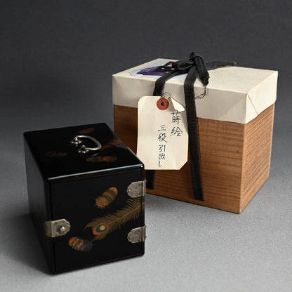 精巧な日本製漆塗りロックボックス（引き出し付き、シルバー金具）