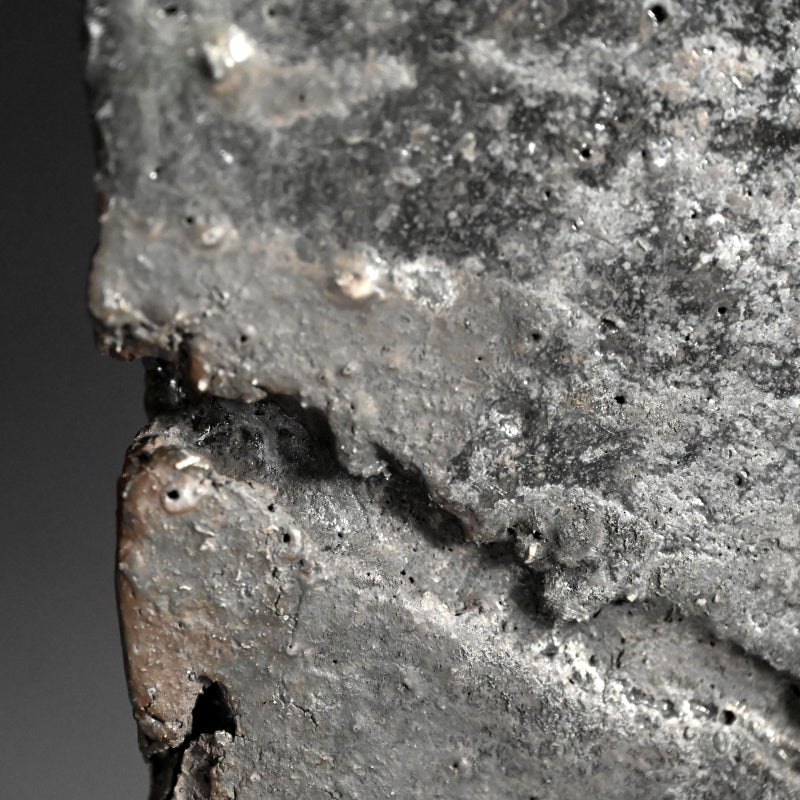 Fabulous Ash Blasted Iga Vase ー伊賀三田窯 作古庵 谷本 景 “伊賀面取花瓶”