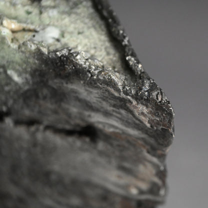 Fabulous Ash Blasted Iga Vase ー伊賀三田窯 作古庵 谷本 景 “伊賀面取花瓶”