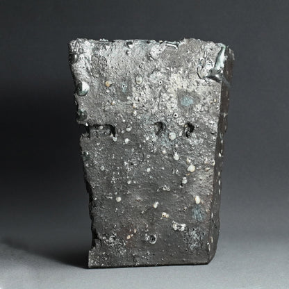 Fabulous Ash Blasted Iga Vase ー伊賀三田窯 作古庵 谷本 景 “伊賀面取花瓶”