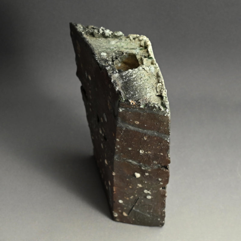 Fabulous Ash Blasted Iga Vase ー伊賀三田窯 作古庵 谷本 景 “伊賀面取花瓶”