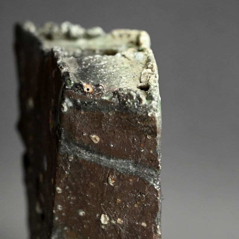 Fabulous Ash Blasted Iga Vase ー伊賀三田窯 作古庵 谷本 景 “伊賀面取花瓶”