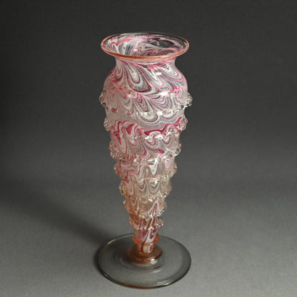 Imperial Glass Vase ー岩田 藤七 “吹き硝子 紅白襞つき花瓶”