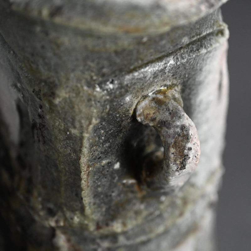 Rugged Echizen Vase ー西浦 武 “越前 花入れ”