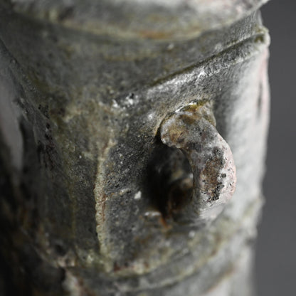 Rugged Echizen Vase ー西浦 武 “越前 花入れ”