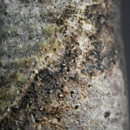 Rugged Echizen Vase ー西浦 武 “越前 花入れ”