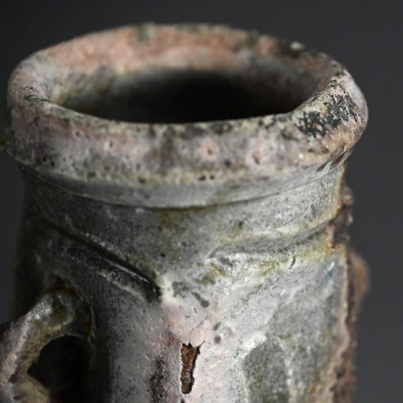 頑丈な越前花瓶 ー西浦武 「越前花入れ」 / 西浦武 – Kura Monzen Gallery