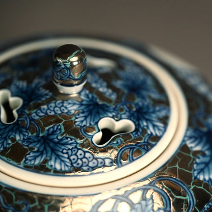 White Gold Koro Incense Burner ー朱明窯 藤井 朱明 “極上白金彩葡萄紋 香爐”