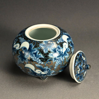 White Gold Koro Incense Burner ー朱明窯 藤井 朱明 “極上白金彩葡萄紋 香爐”