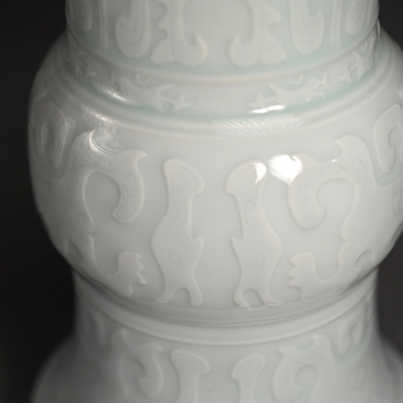 Large Porcelain Vase ー加藤 渓山 “白瓷尊式 花瓶”