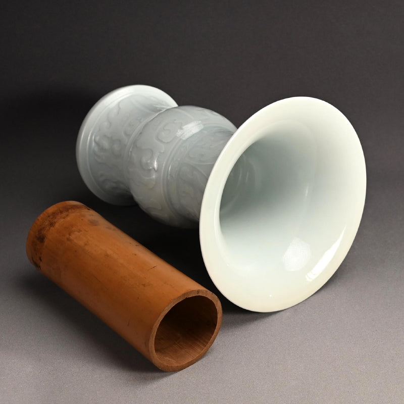 Large Porcelain Vase ー加藤 渓山 “白瓷尊式 花瓶”