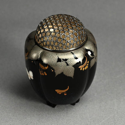 Lacquer Koro Incense Burner w/ Silver Lid ー鬼平 慶司 “菩撮樹蒔絵香炉”