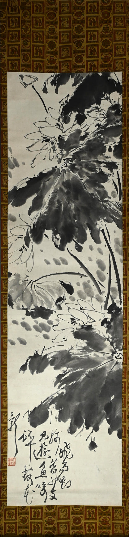 Antique Pair of Japanese Sumi-e Ink Lotus Scrolls, Hakuun ー白雲 “蓮之図”