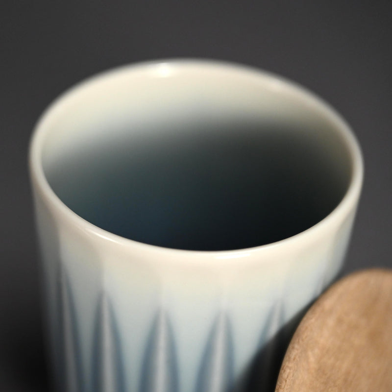 Chaki Sencha or Usucha Tea Container ー永草 陽平 “流彩磁 茶器”