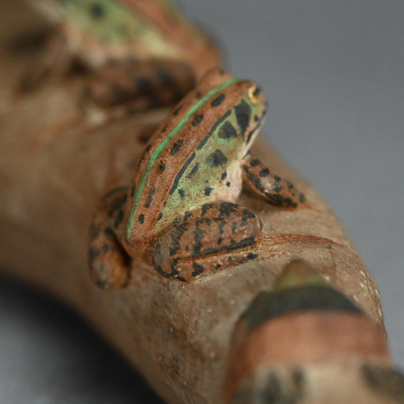 カエルの彫刻 ー宮本理三郎