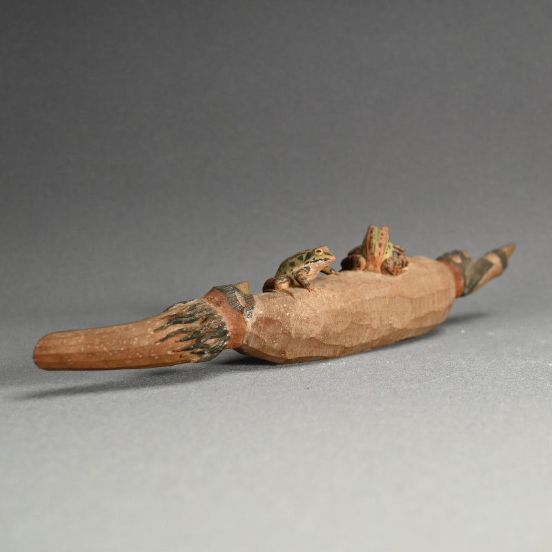 カエルの彫刻 ー宮本理三郎