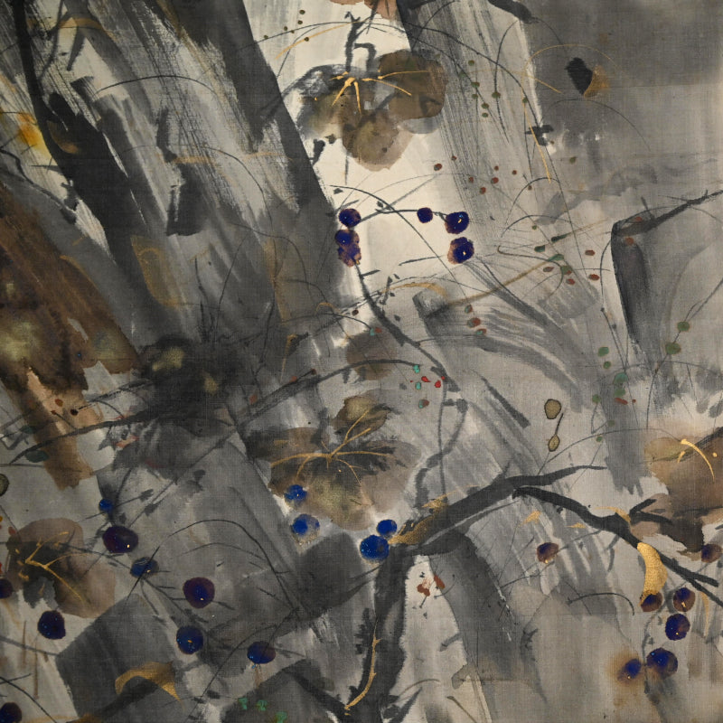 紅葉を飛び越えるイタチ ー玉村 方久斗 「秋景」