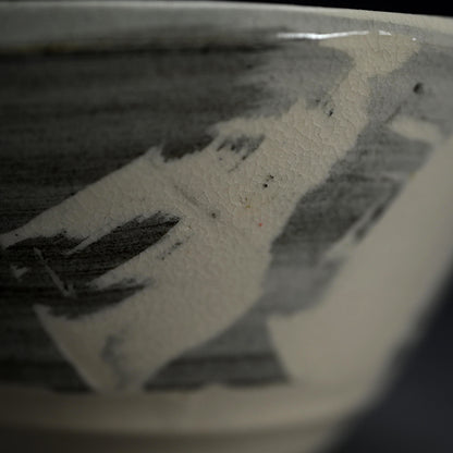 Quintessential Striated Bowl ー重森 陽子 “黒線抜絵 鉢”