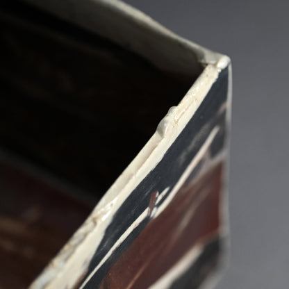 女性陶芸の先駆者 ー重森陽子のCUBE 「茶色のCUBE」