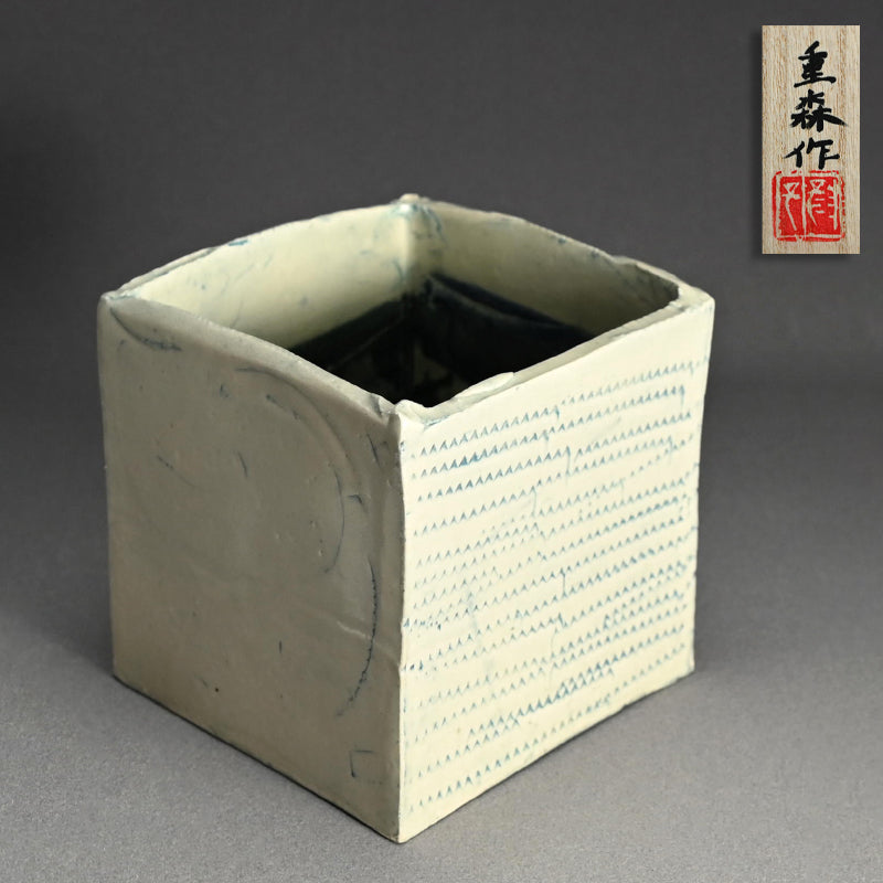 女性陶芸家 ー重森陽子のPale CUBE 「千点紋 CUBE」