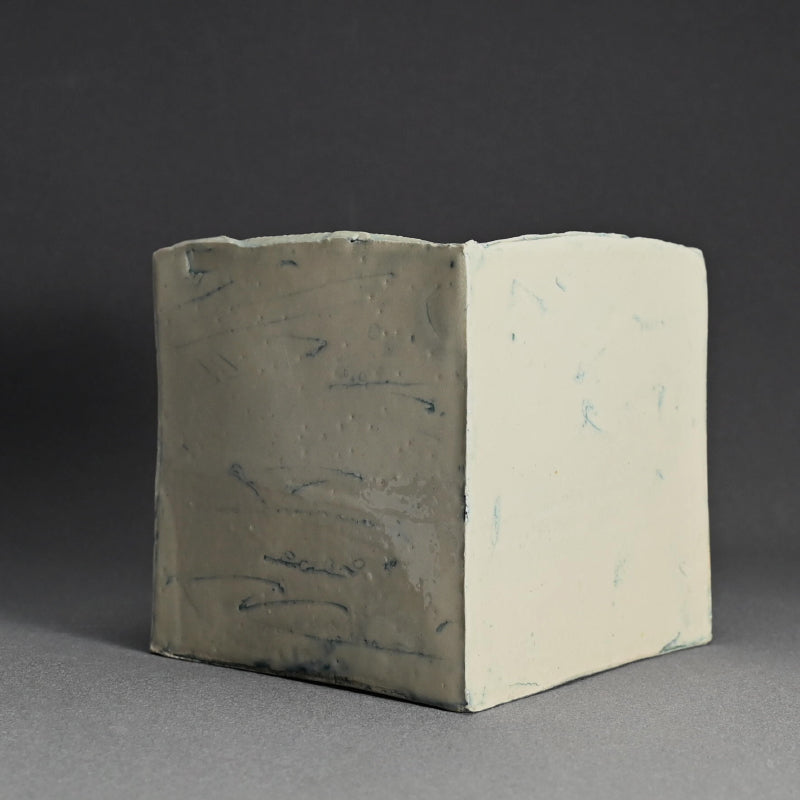 女性陶芸家 ー重森陽子のPale CUBE 「千点紋 CUBE」