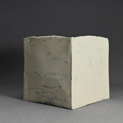 女性陶芸家 ー重森陽子のPale CUBE 「千点紋 CUBE」