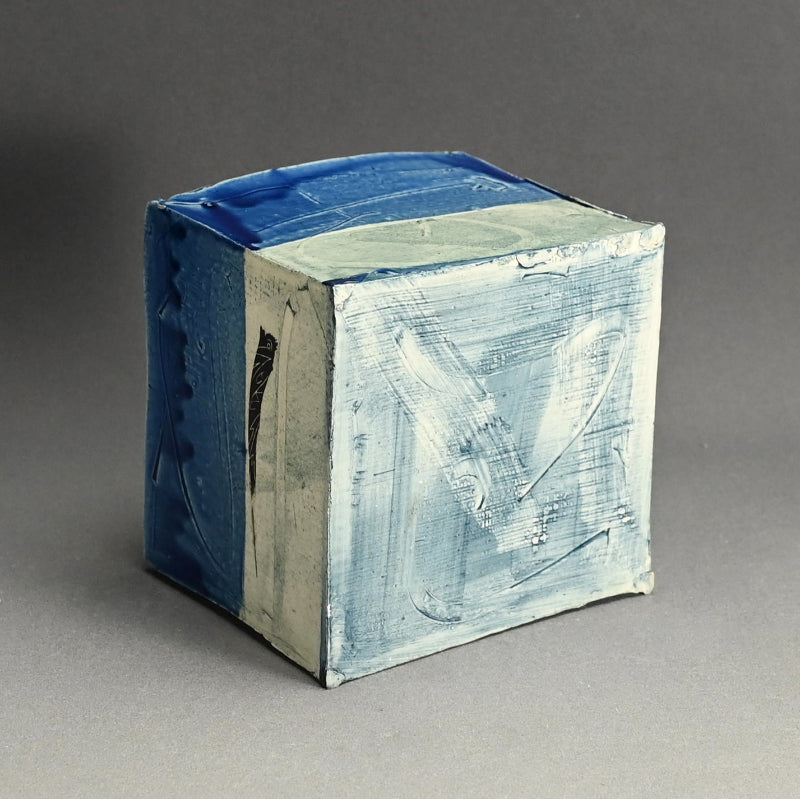 女性陶芸家 ー重森陽子のCUBE「陽白CUBE」