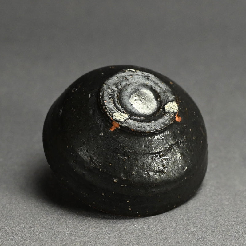 黒銀盃 ー重森陽子「盃」