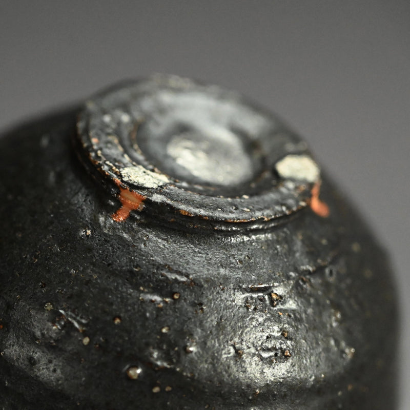 黒銀盃 ー重森陽子「盃」