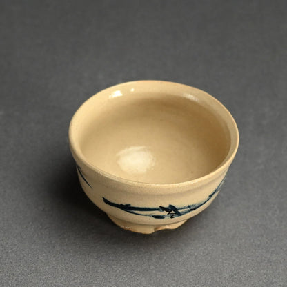 Ceramic Sake cup by Female Potter ー重森 陽子 “ぐい吞”