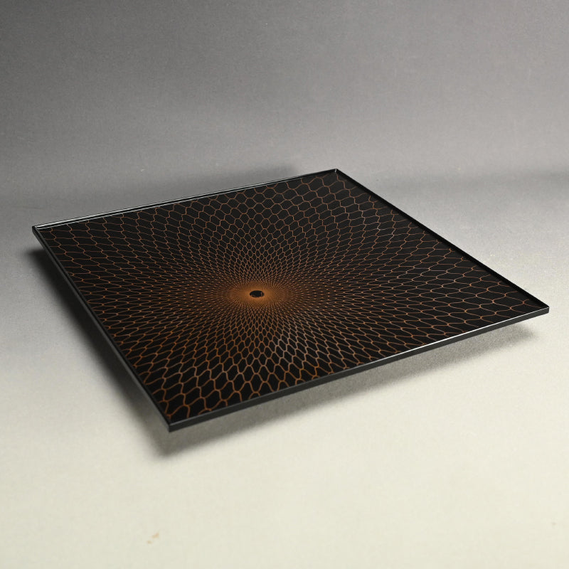 絶品モダン輪島慶塚塗盆 ー輪島塗 慶塚漆器工房「網目蒔絵盛器」